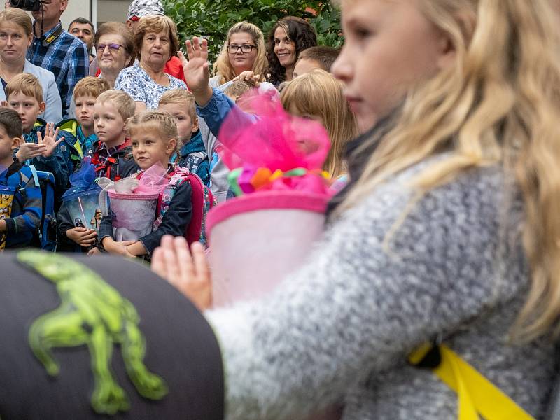 První školní den na ZŠ Ak. Heyrovského v Chomutově