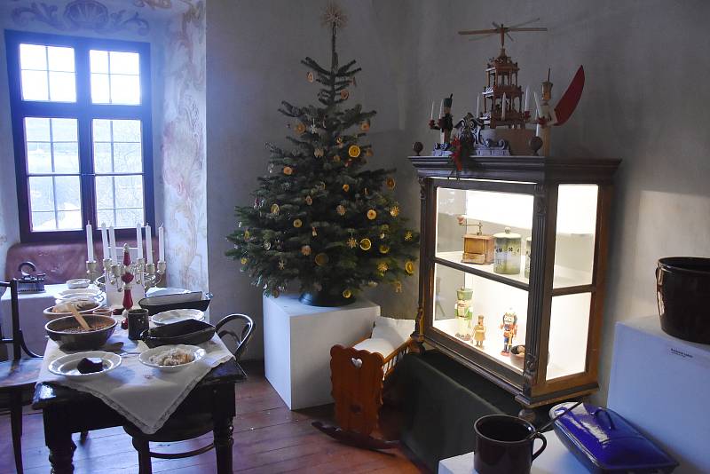 Ve františkánském muzeu je k vidění výstava Advent a Vánoce v Krušných horách.