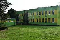 Mateřská škola Čtyřlístek ve Studentské ulici, kde má přestavbou jednoho z pavilonů vyrůst  zázemí pro děti od jednoho do tří let.