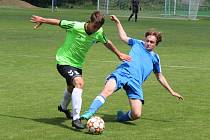 TJ Sokol Březno - TJ Baník Ohníč 2:3 po PK, domácí jsou v modrém.