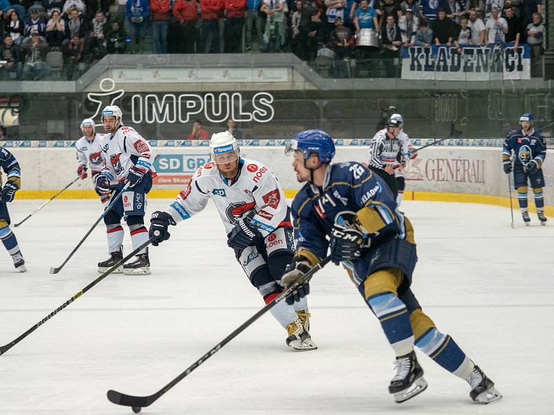 Chomutov vstoupil do baráže výhrou, Kladno porazil 2:0.