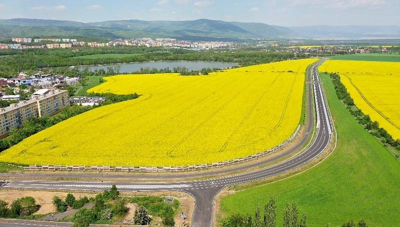 Dokončená část obchvatu, kterou čeká kolaudace