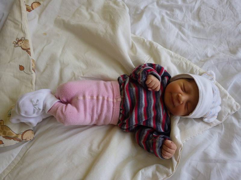 Maminka Marie Beňáková z Chomutova přímo na Štědrý den roku 2016 v chomutovské porodnici přivedla na svět v 11:17 hodin svoji první dceru.  Malá Marie Beňáková krátce po porodu vážila 2,65 kg a 51 cm.