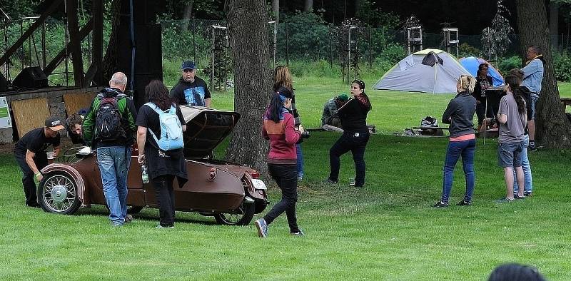 Festival Pecká Motopecka přilákal do Vysoké Pece příznivce tvrdší hudby a motorkáře