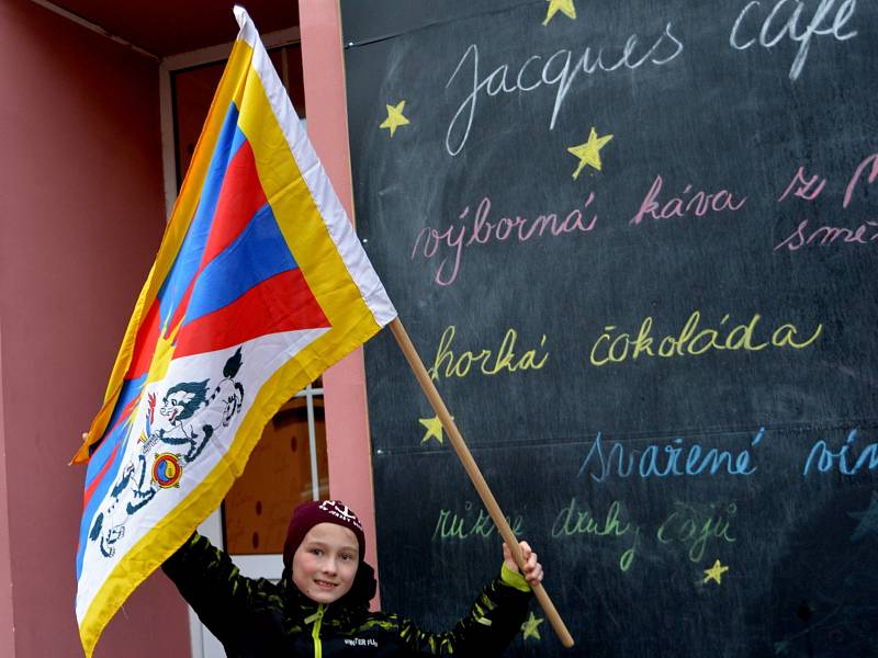 Tibetská vlajka zavlála v Chomutově.