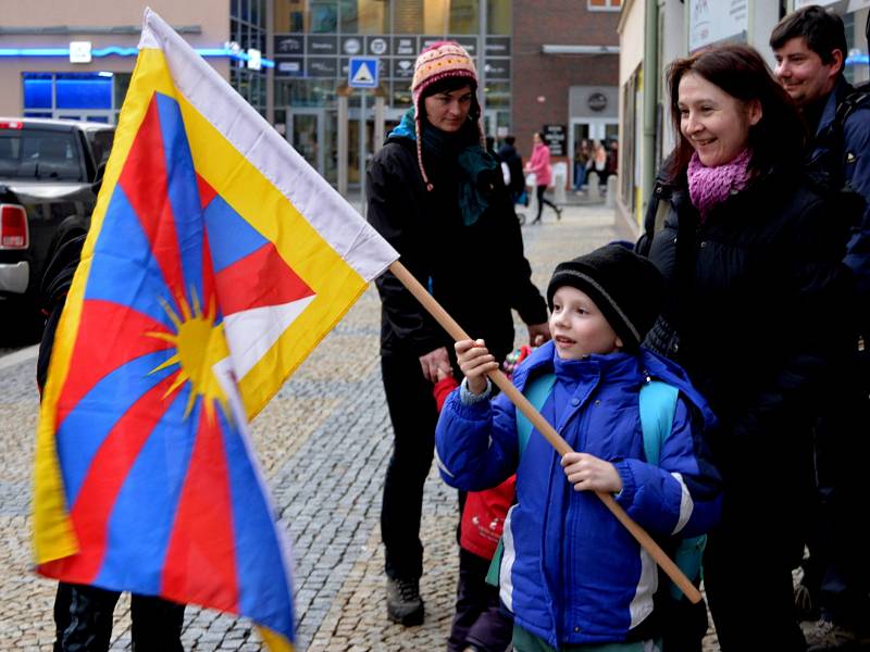 Tibetská vlajka zavlála v Chomutově.