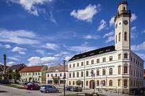 Náměstí a radnice v Klášterci nad Ohří