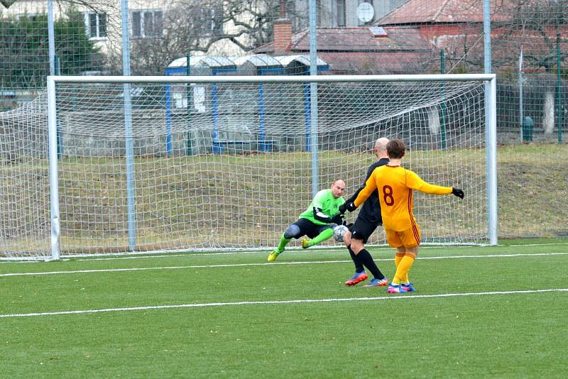 FC Chomutov v černém – Dukla Praha B 0:5 (0:3)