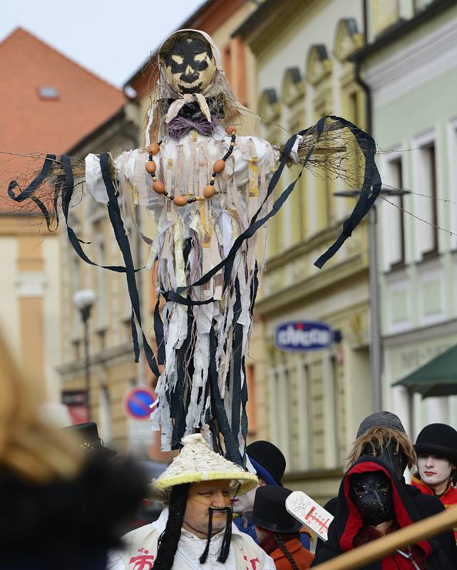 Masopustní veselí zachvátilo město Kadaň.