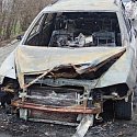 Auto zničené únorovým požárem v Jirkově.