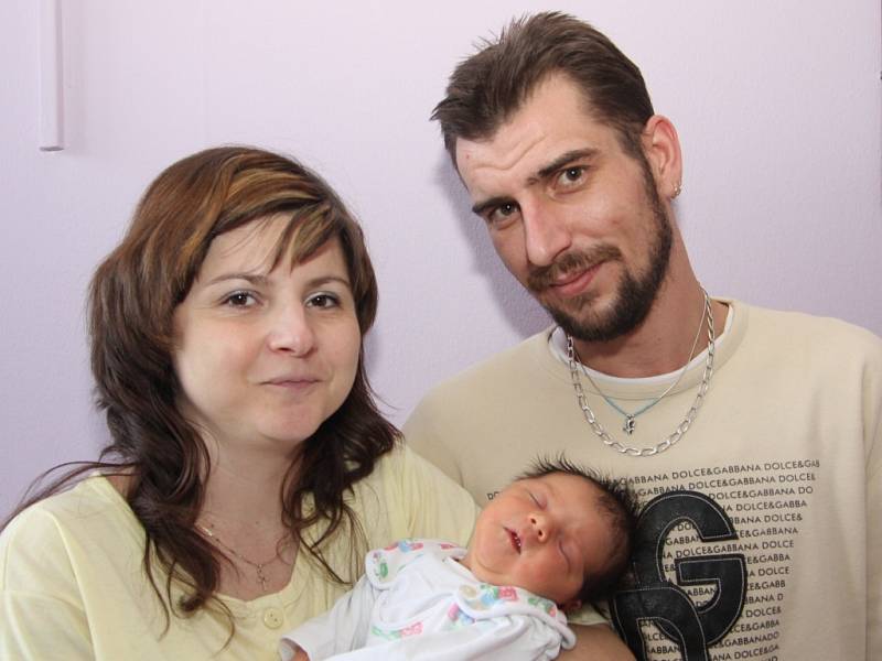 Zdeňce a Alešovi Ohemovým z Kotviny se 14.2. 2009 v 15.28 hodin narodil syn Aleš. Chlapec měří 50 centimetrů a váží 3,80 kilogramů.