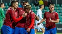 Česká reprezentace do 21 let (v červeném) přehrála jasně San Marino.