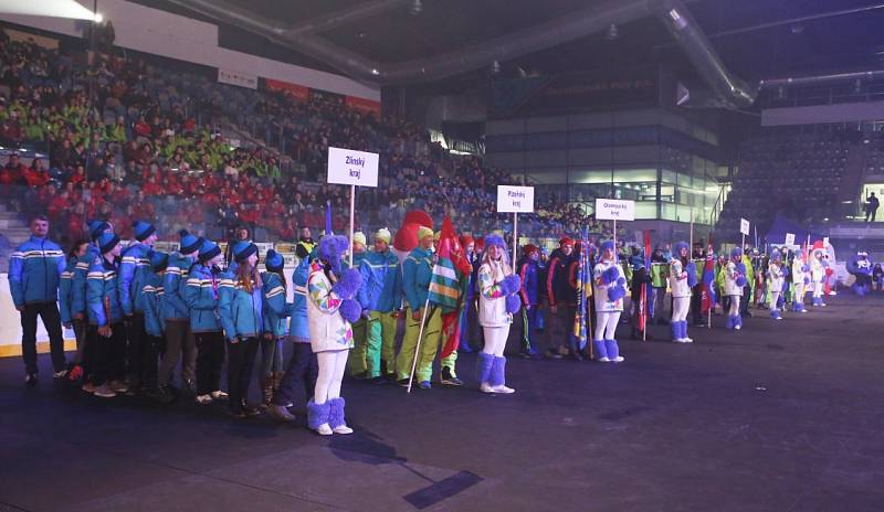 Závěrečným ceremoniálem vyvrcholily ve čtvrtek večer Zimní olympijské hry dětí a mládeže, které letos pořádal Ústecký kraj.