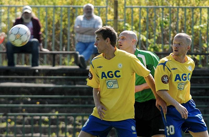 V sobotu 25. dubna se uskutečnil zápas 22. kola divizní fotbalové soutěže ve kterém se střetly týmy FC Chomutov a FK Teplice B který nakonec skončil 1:1.