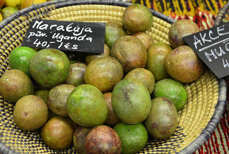 V obchodním centru v Chomutově se konaly Africké trhy. Návštěvníci si mohli nakoupit čerstvé exotické ovoce které není k dostání v běžných obchodech.