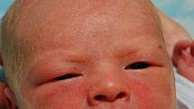 Kubík Hatina se narodil mamince Ivetě Hatinové z Jirkova. Na svět mu pomohli chomutovští porodníci dne 17. 12. ve 4:40 hod., měřil 49 cm a vážil 3,05 kg.