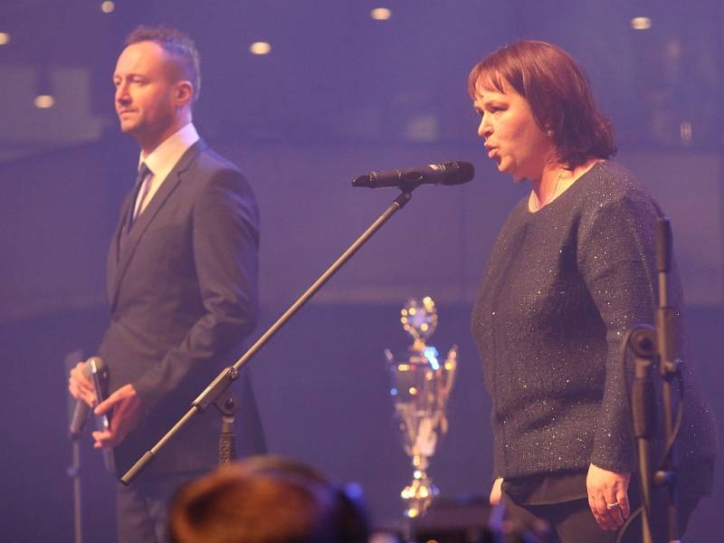 Závěrečným ceremoniálem vyvrcholily ve čtvrtek večer Zimní olympijské hry dětí a mládeže, které letos pořádal Ústecký kraj.