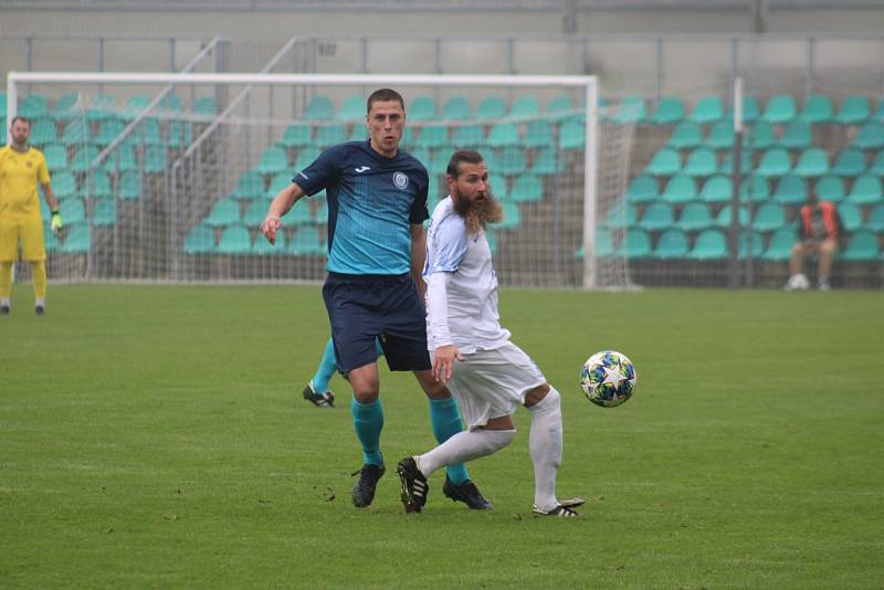 Chomutov (v modrém) hrál s Louny bez branek.