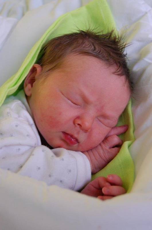 Anežka Vavrušková se narodila 30. 10. v 11:39 hod. v chomutovské porodnici. Maminka Libuše Vavrušková pochází z Jirkova. Holčička měřila půl metru a vážila 3,2 kg.