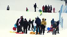 Ideální sněhové podmínky v sobotu 30. ledna opět vylákaly stovky lidí do Loučné pod Klínovcem v Krušných horách
