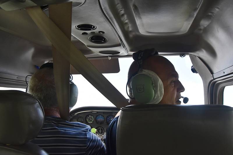 Ondřej Jungman je pilotem aerolinek a letový instruktor. S létáním začínal v 15 letech.