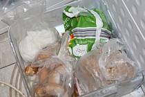 Chomutovští policisté zadrželi dealera drog. Téměř 230 gramů pervitinu schovával doma v mrazáku.