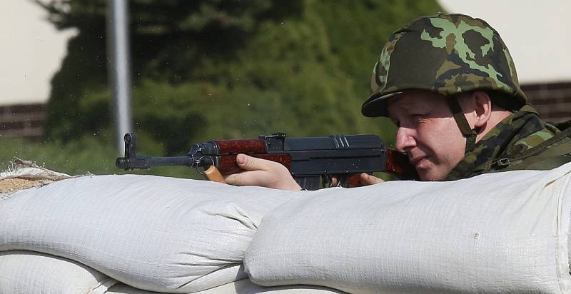 Cvičení aktivních záloh Hradba v rozvodně vysokého napětí u Kadaně