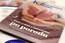 Nemocnice v Kadani připravila brožuru s radami pro čerstvé maminky.