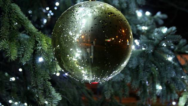 Ve 4.A na ZŠ Kadaňská v Chomutově žáci vzpomínali na Vánoce.