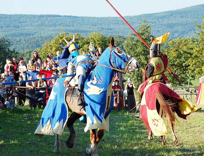 Rytířský turnaj - o vítězi tohoto duelu je rozhodnuto.