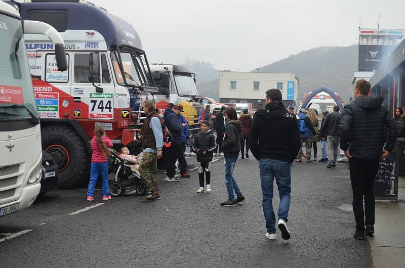 Buggyra se představila fanouškům v neděli na mosteckém autodromu.