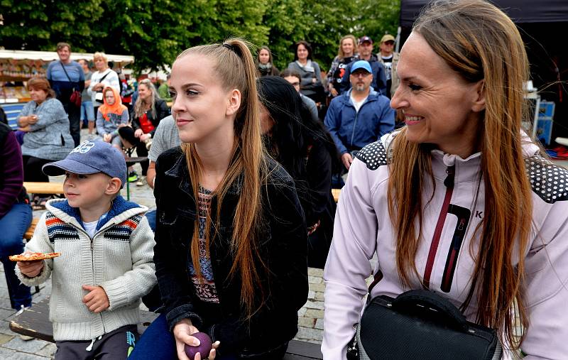 Cesta proti bolesti: Dvojí rekord si Jirkované připsali díky jízdě na rotopedu