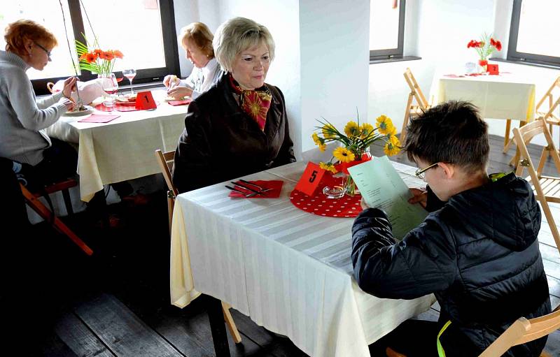 Restaurant day v jirkovské městské věži.