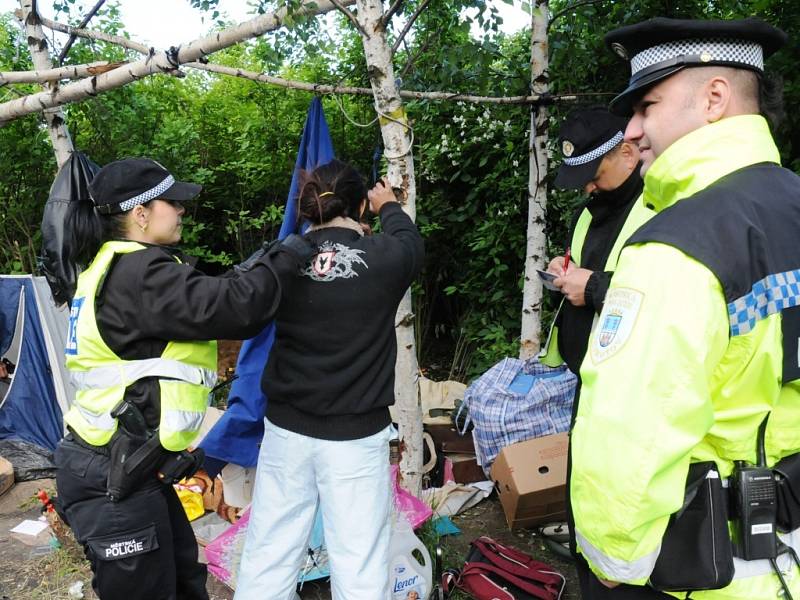 Ze zátahu městské policie byli bezdomovci rozladění.