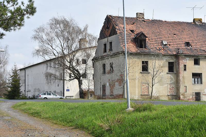 Všehrdy.