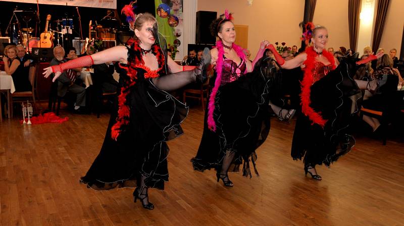 Hasičský ples v kulturním domě v Jirkově
