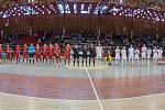 V chomutovské městské sportovní hale se dnes odehrál futsalový zápas Česko - Srbsko s výsledkem 3:4. Odveta se hraje za 14 dní v Srbsku.