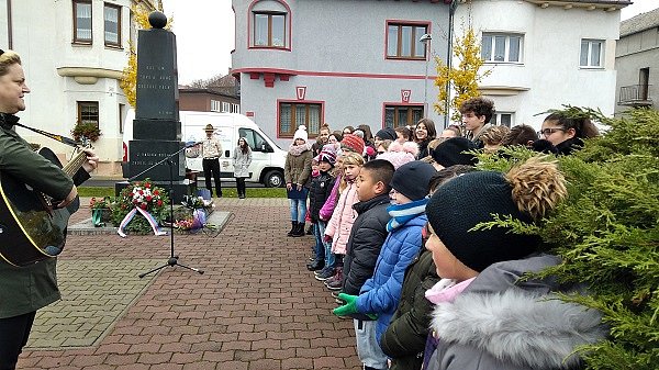Uctění památky padlých vojáků v Jirkově