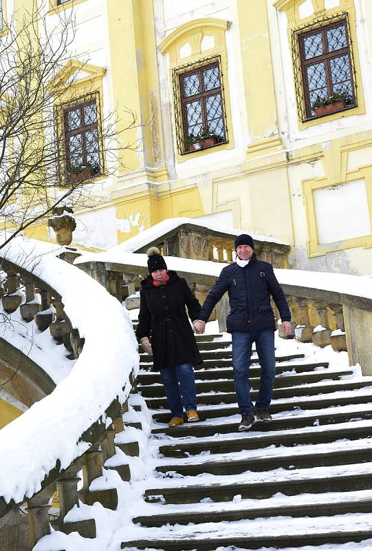 Den před Valentýnem u zámku Červený Hrádek v Jirkově.