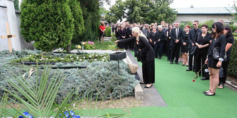 Pohřeb rotmistra Davida Beneše v Chomutově.