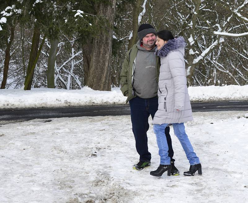 Den před Valentýnem u zámku Červený Hrádek v Jirkově.