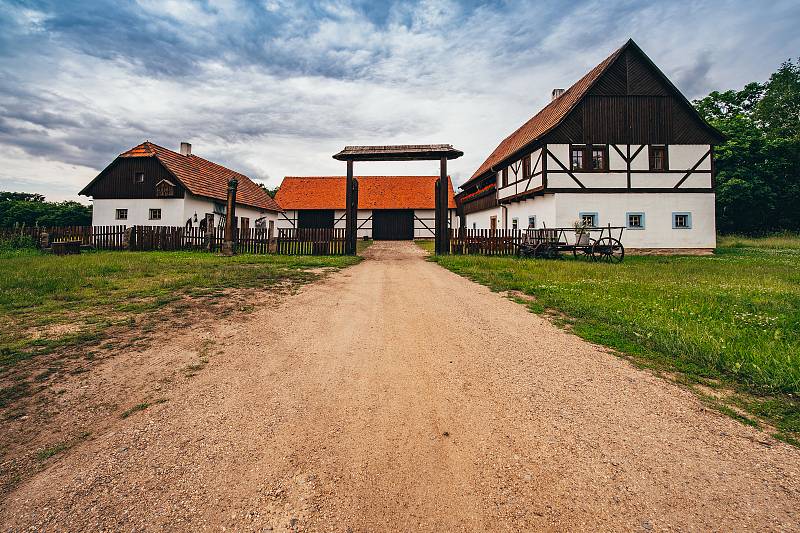 Zoopark Chomutov začíná nabízet ubytování ve Skanzenu Stará Ves