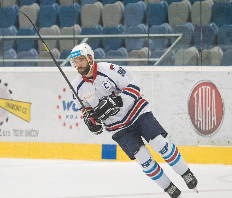 Hokejisté Chomutova se utkali s finským Oulu, poprvé v přípravě nastoupil kapitán Michal Vondrka.