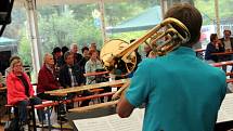 Marienberg hostil Sasko-českou pivní zahradu. Hrál na ní také Big Band Zdeňka Tölga.