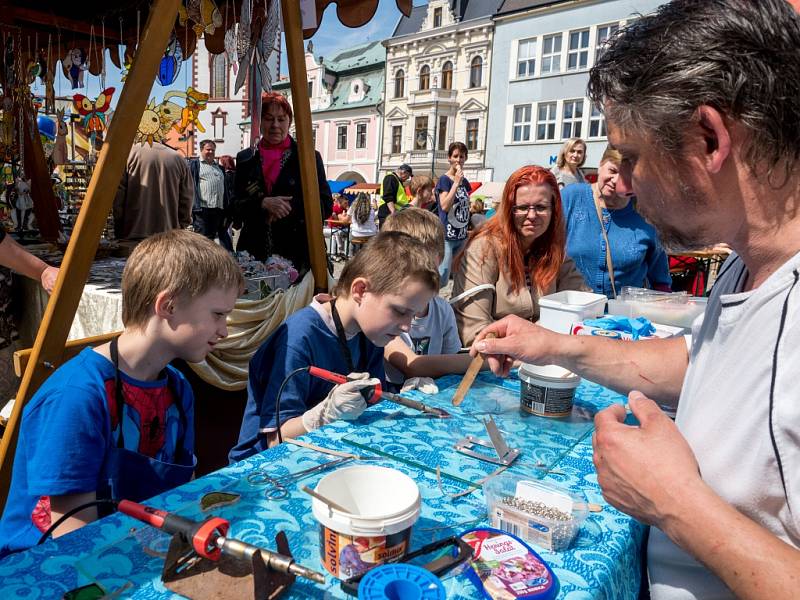 Regiofest nabídl vše od croissantu po žížalu.