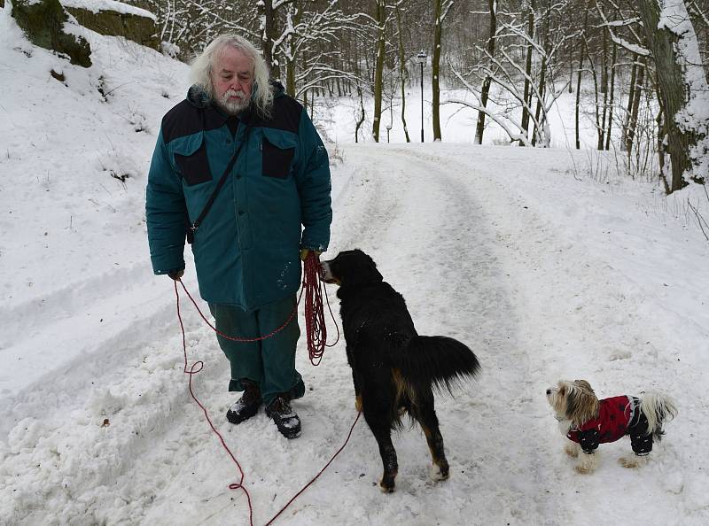 Den před Valentýnem u zámku Červený Hrádek v Jirkově.