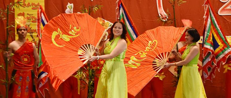 Vietnamci v Chomutově slavili příchod nového roku.