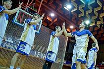 Basketbaloví Levharti z Chomutova budou bojovat o udržení prvoligové příslušnosti.