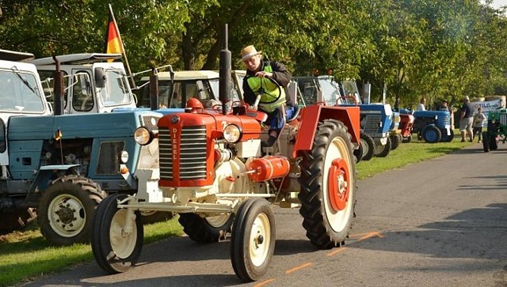 V sobotu je v Sušanech sraz traktorů. Kromě přehlídky se stroje zapojí také do soutěží.