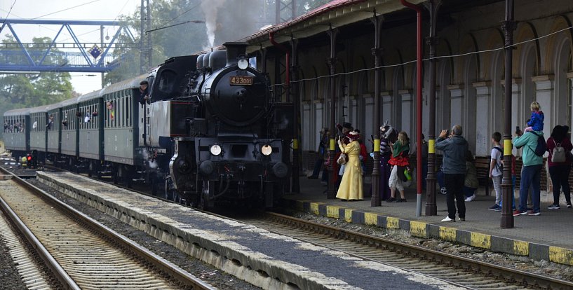 Na trať mezi Chomutovem a Mostem vyjel historický parní vlak